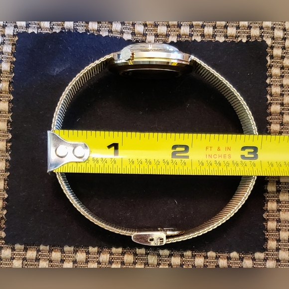 Bulova Accutron, rare find, Vintage  10K G.F. Tuning Fork Ladies Watch - Picture 11 of 16